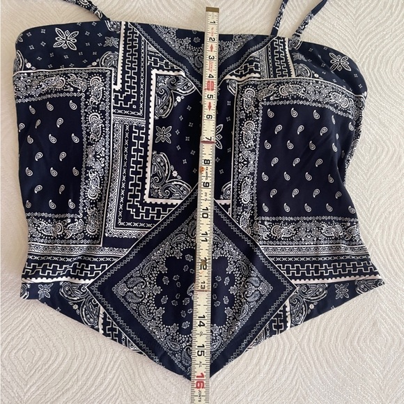 No Boundaries Juniors Bandana Tube Top, Sizes Large - Picture 3 of 5